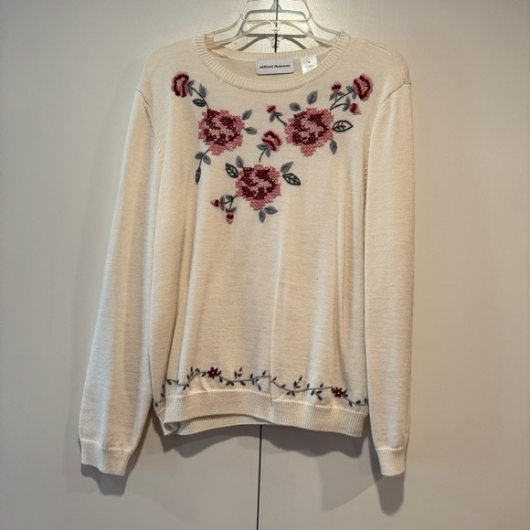 Alfred Dunner Sweaters - 5/25 Women’s Medium Cream Sweater with Flowers by Alfred Dunner